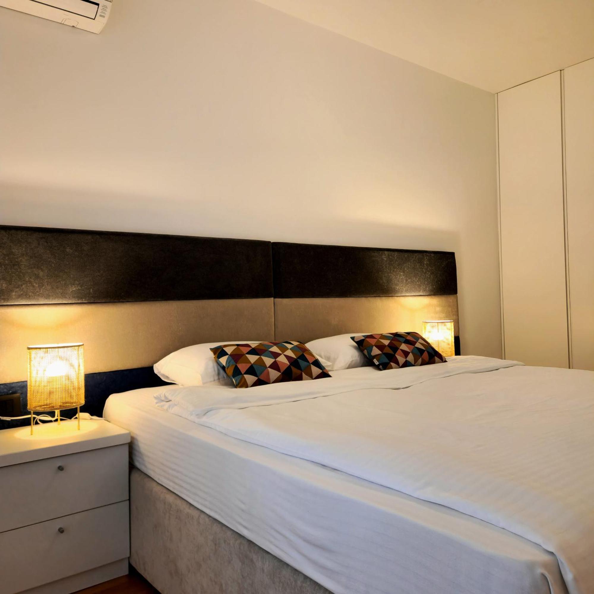 Four Views By The Sea Apartman